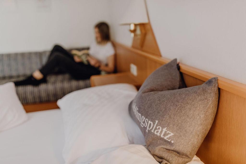 Dorfcafe Unken Hotelpension Swirtshaus Im Dorf Exterior foto